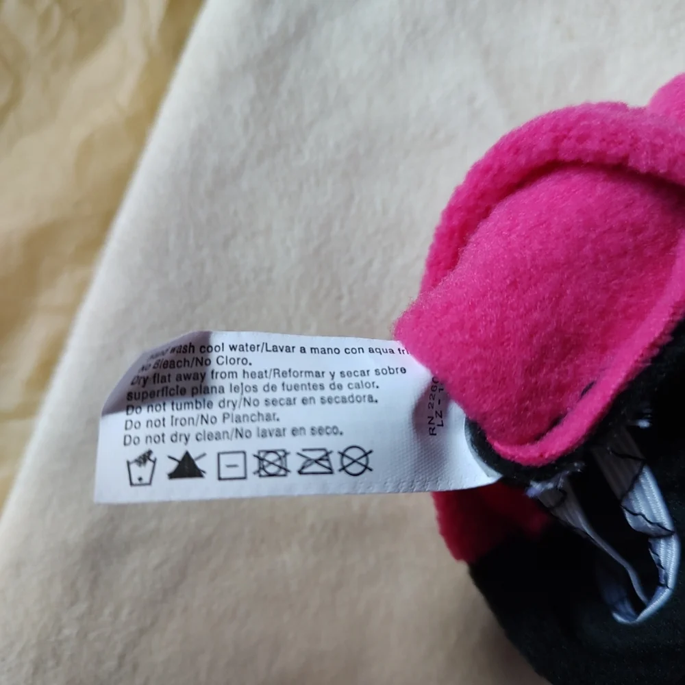 By Isotoner Kids Gloves Pink Black, NWT, One Size Winter Accessories